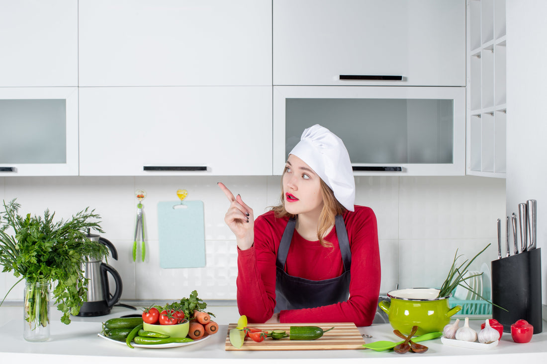 10 Smart Kitchen Hacks Using Aluminium Foil, Parchment Paper & Cling Wrap